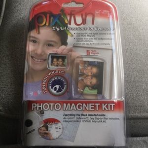 NEW IN BOX PHOTO MAGNET KIT FUN WITH YOUR PC